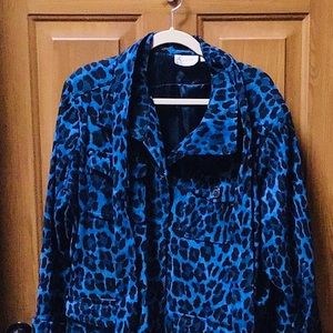 Light weight leopard jacket